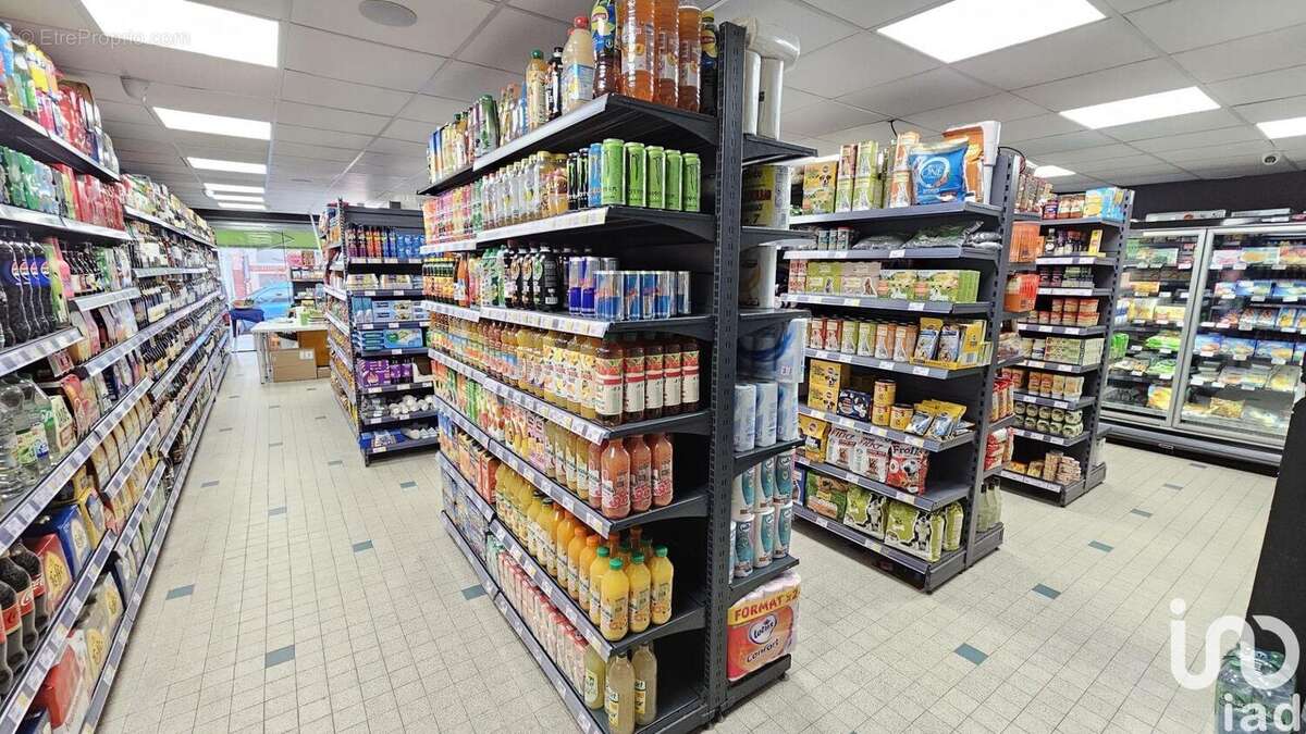 Photo 5 - Commerce à LARDY