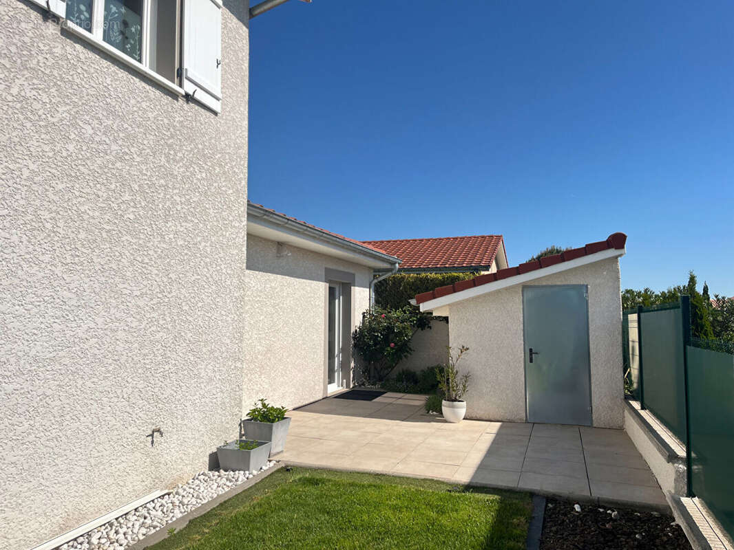 Maison à CHARVIEU-CHAVAGNEUX