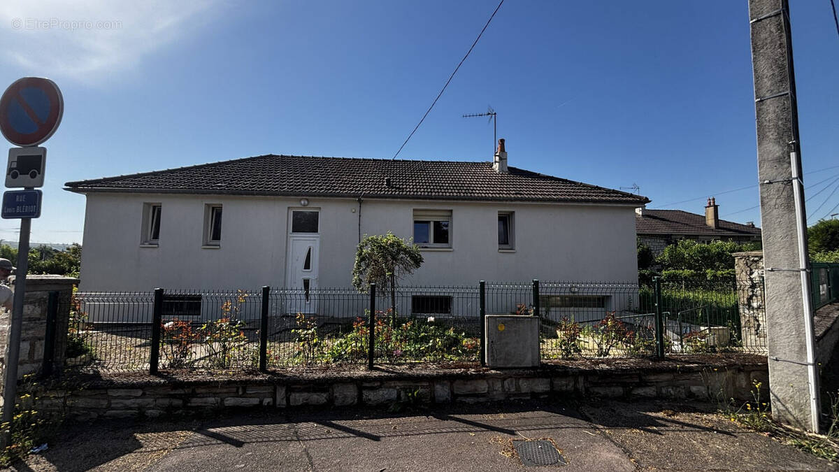 Maison à AUXERRE