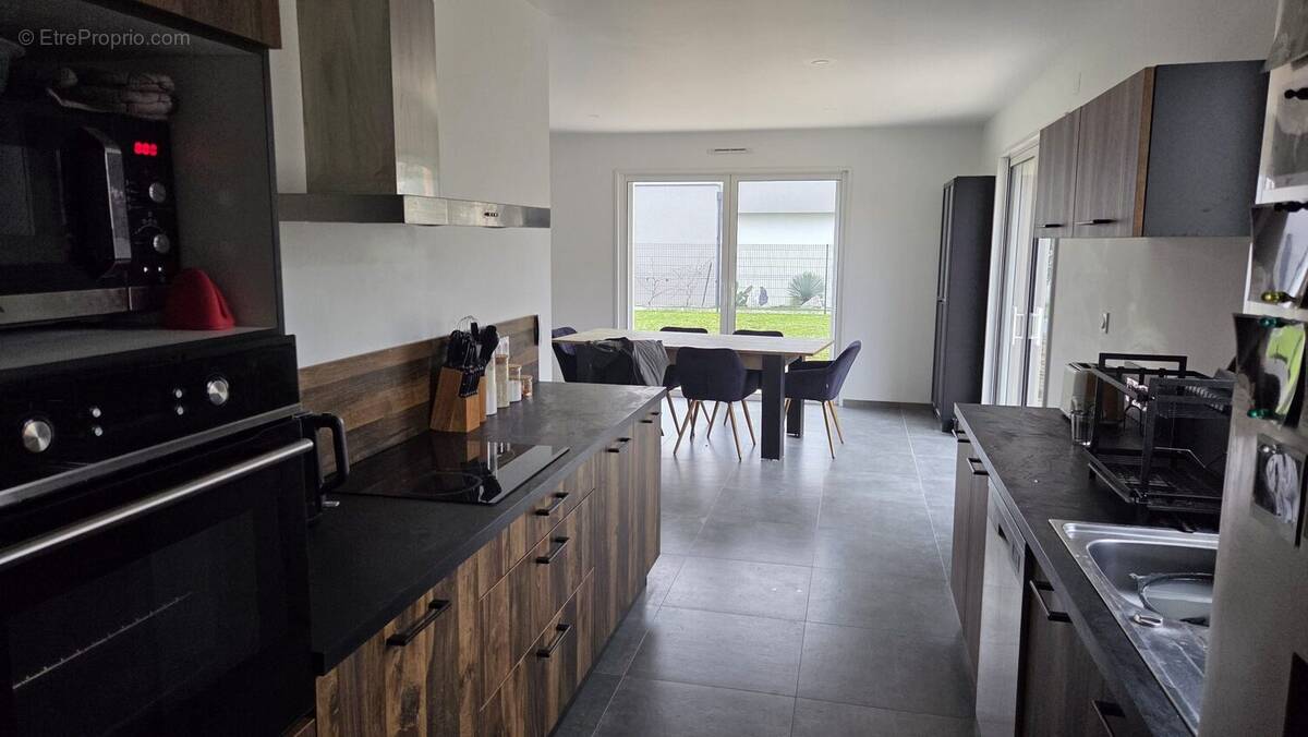 Maison à BEAUFORT-EN-VALLEE