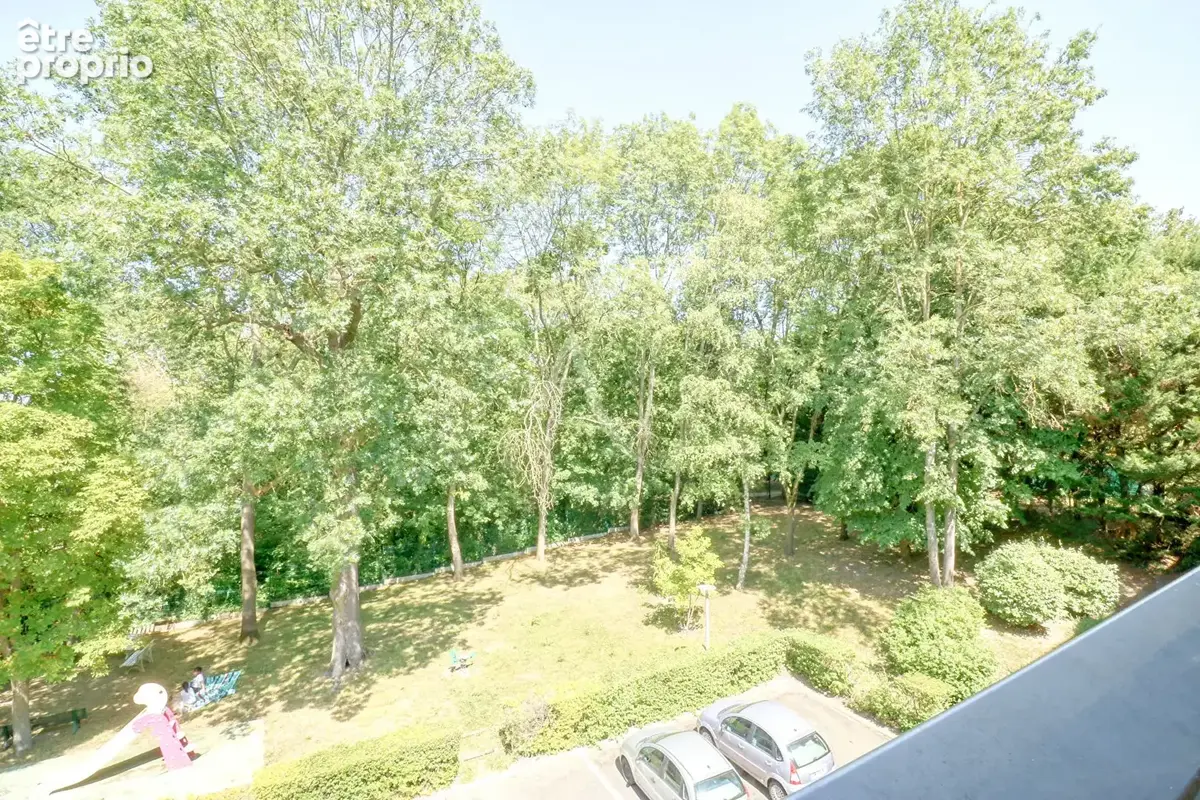 Appartement traversant 4 pièces 76 m² - Calme absolu au coeur d'une résidence familiale arborée - photo 18