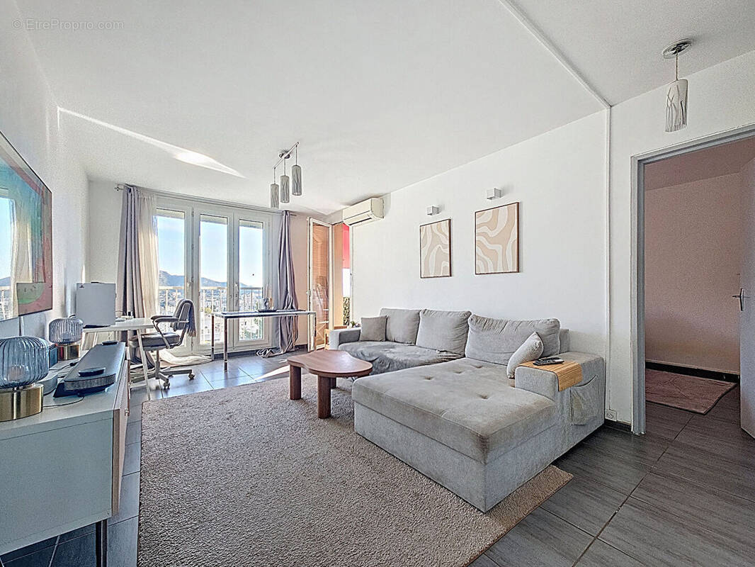 Appartement à MARSEILLE-11E