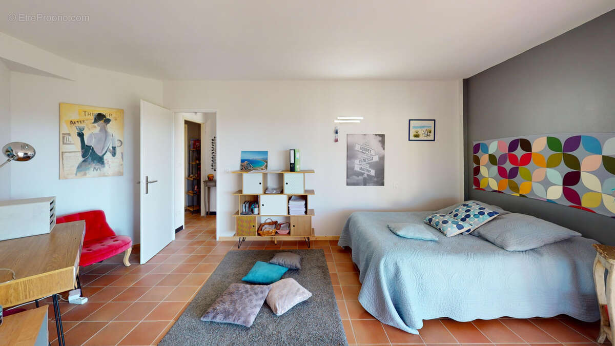 Maison à PUY-L'EVEQUE