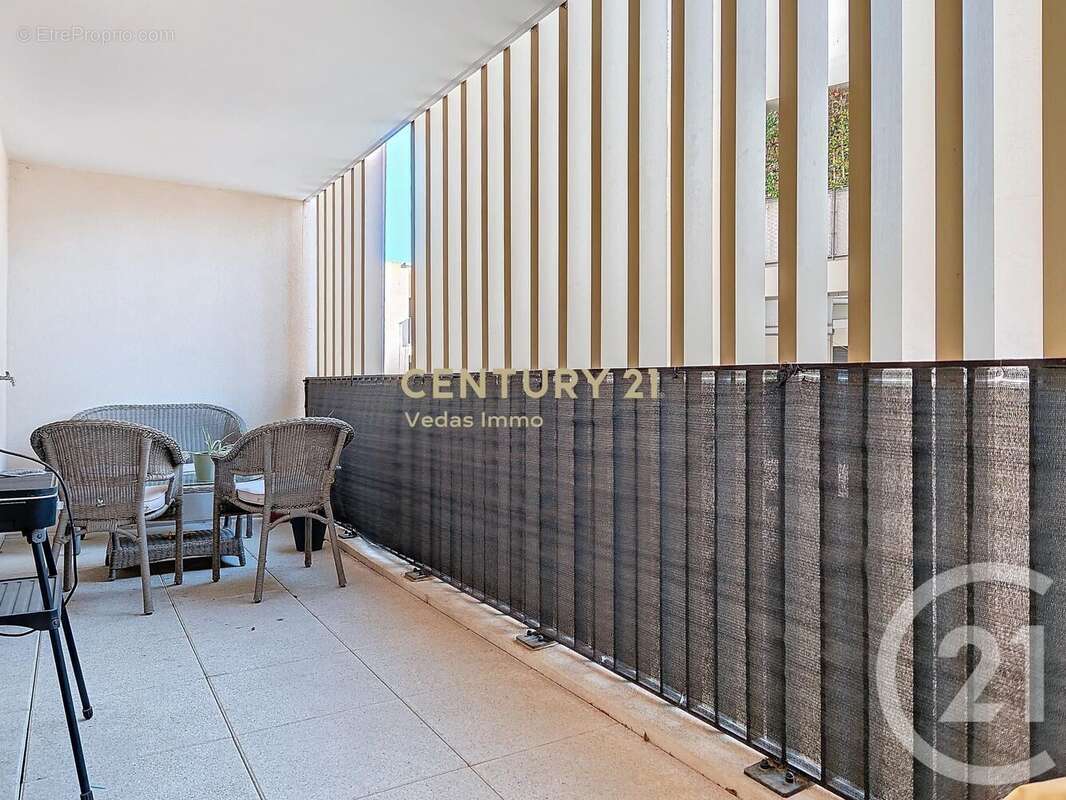 Appartement à SAINT-JEAN-DE-VEDAS