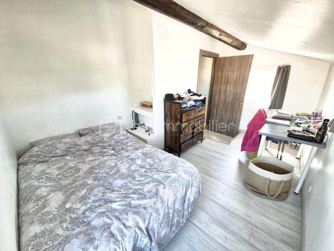 Duplex pour investissement locatif- T3 de 53m2 vendu loué ( bail meublé de 1 an) - photo 9