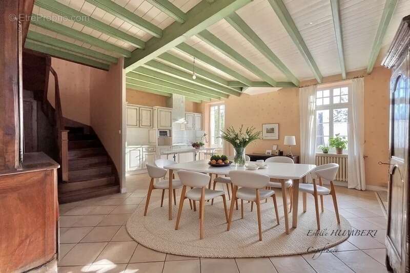 Maison et atelier/garage de 131+35m² à Vouvant - photo 3