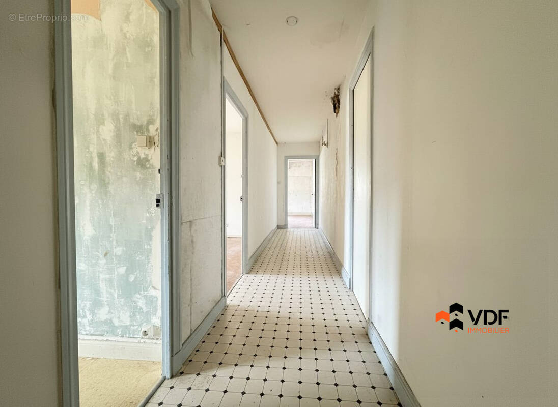 Appartement à CUINZIER