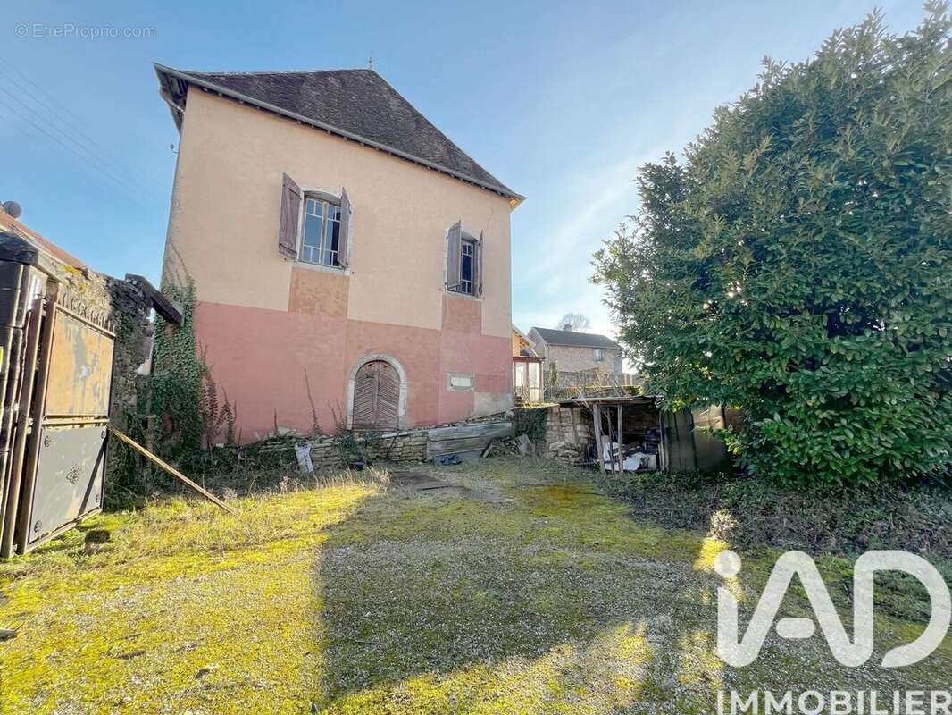 Maison 132 m² à Geneuille  - photo 2