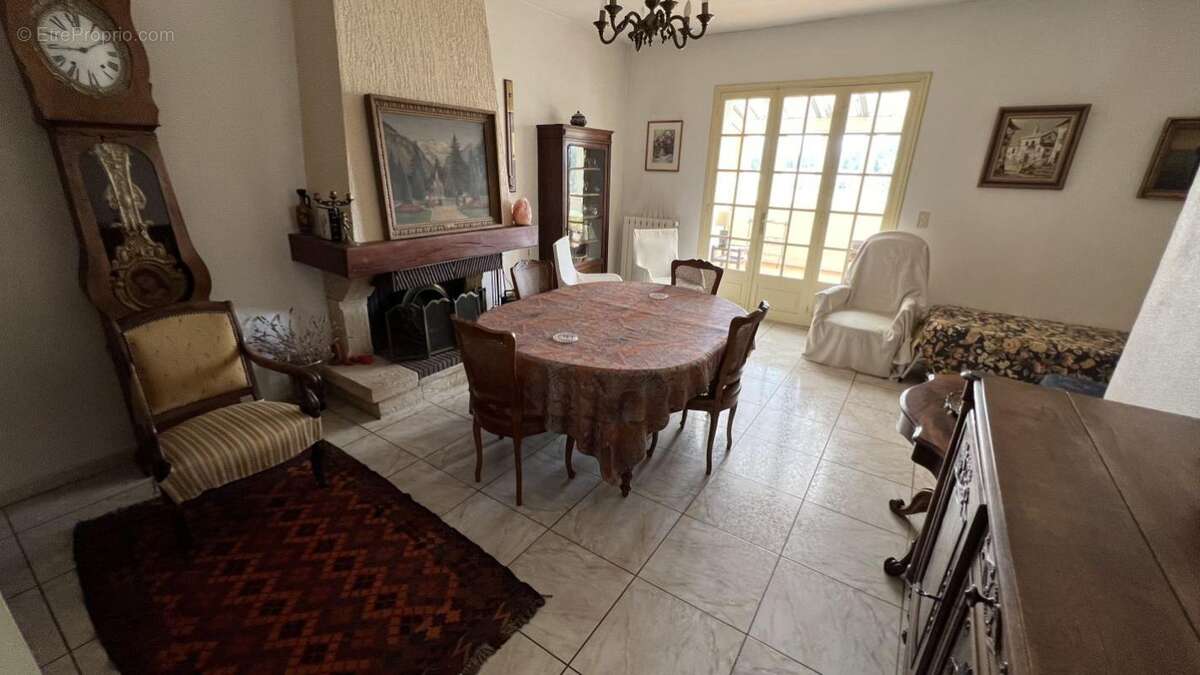 Maison 130 m² à Lezignan-Corbieres  - photo 4