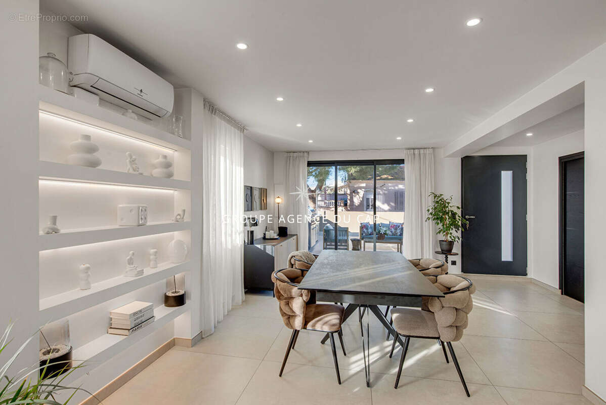 Appartement à SAINT-RAPHAEL