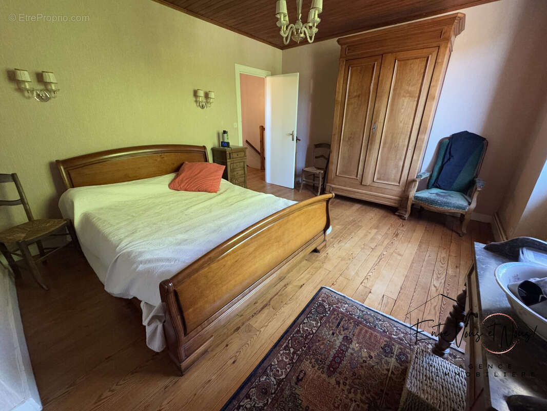 CHAMBRE 2 - Maison à BAZAS