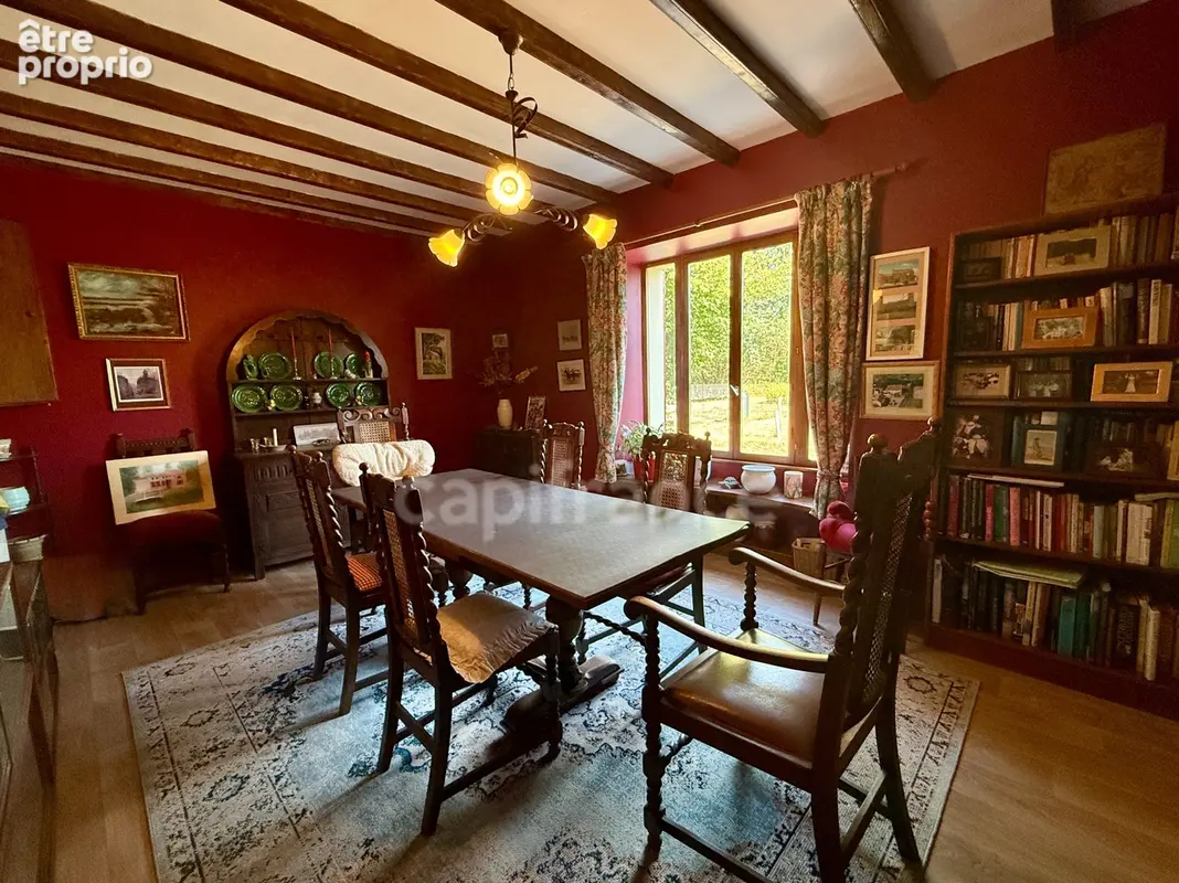 Maison de caractère avec piscine et nombreuses dépendances dans un environnement paisible - photo 4