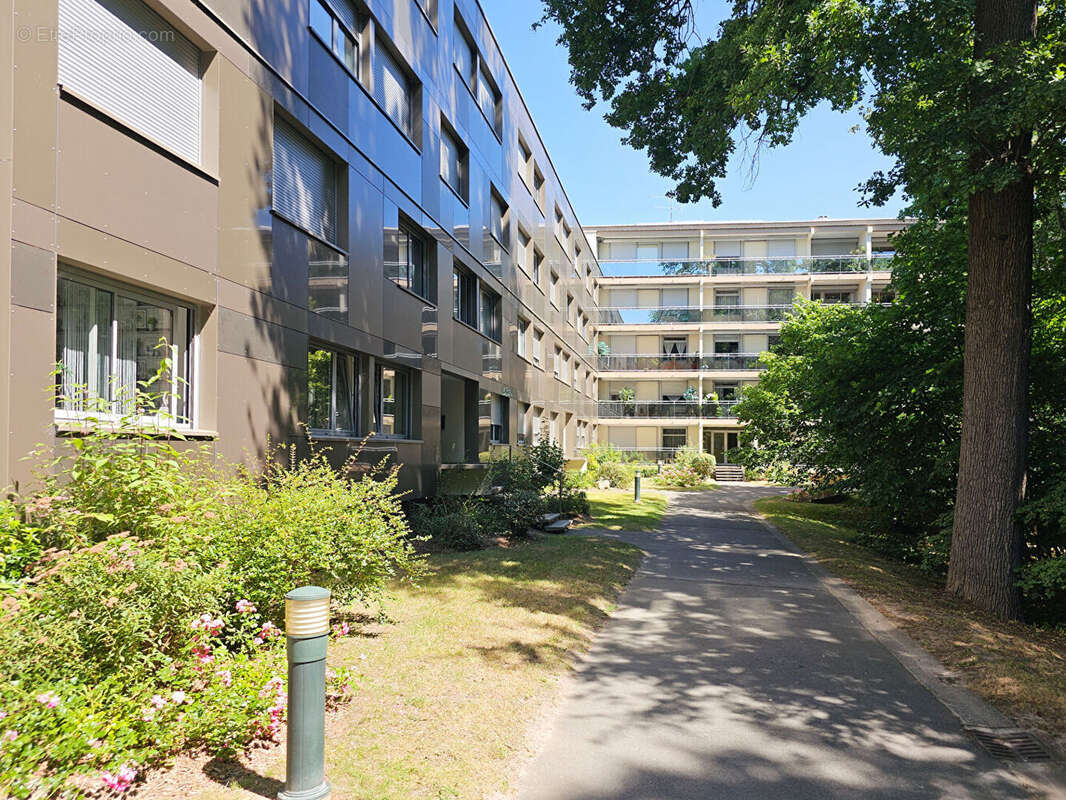 Appartement à VAIRES-SUR-MARNE