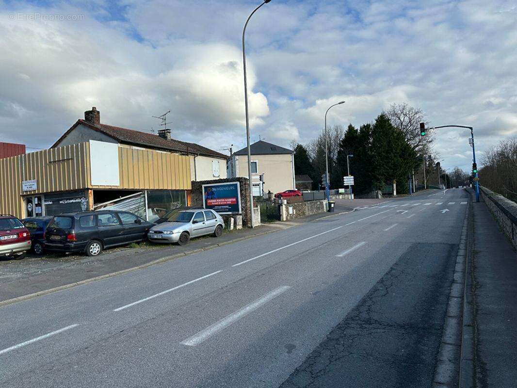 Commerce à AIXE-SUR-VIENNE