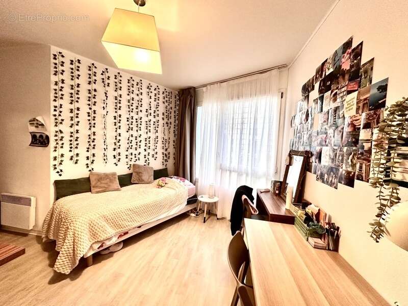 Appartement à MARSEILLE-1E