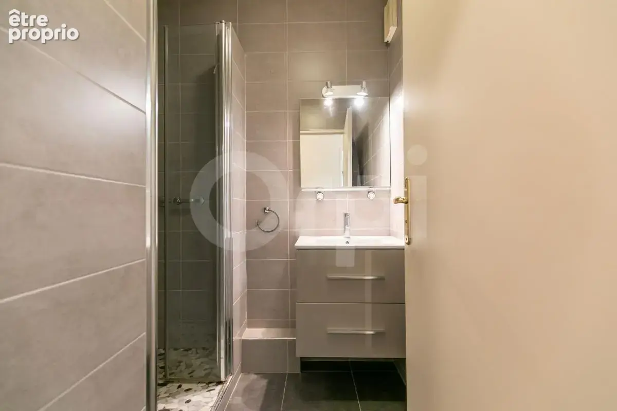 Le Perreux-sur-Marne – Appartement de 98 m² avec jardin privatif de 400 m² et un double box sécurisé - photo 8