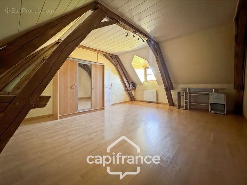 Longère bressane avec dépendances – Fort potentiel à Tronchy - photo 9