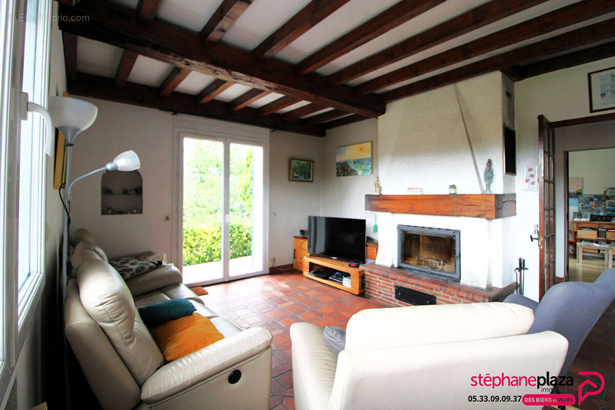 Maison à VILLENAVE-D&#039;ORNON