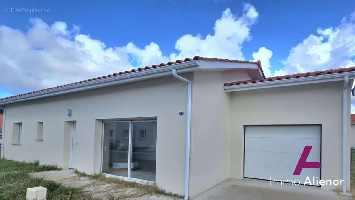 Maison à AUREILHAN