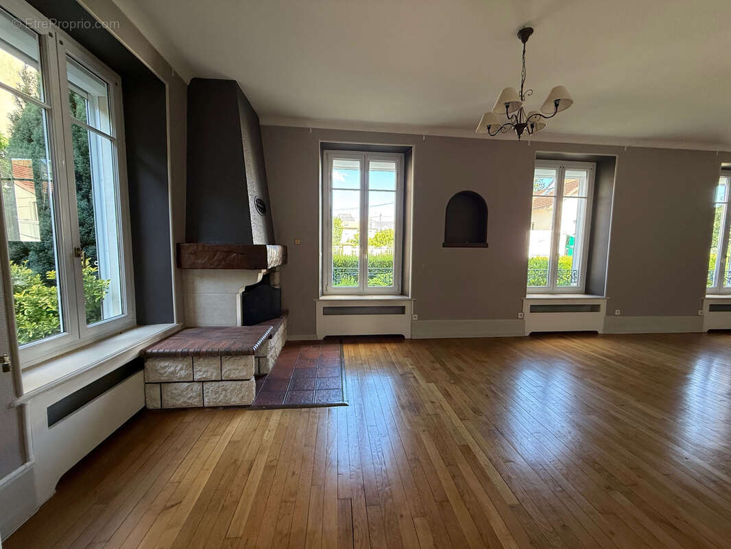 Maison à REMIREMONT