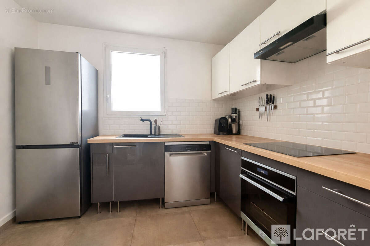 Appartement à GENNEVILLIERS