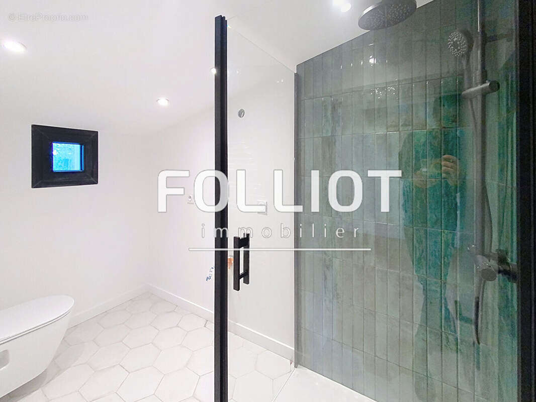 Maison à SAINT-PAIR-SUR-MER