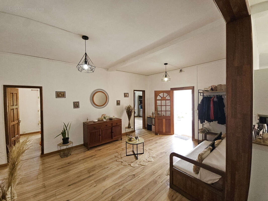 Photo 5 - Maison à SAINT-DENIS