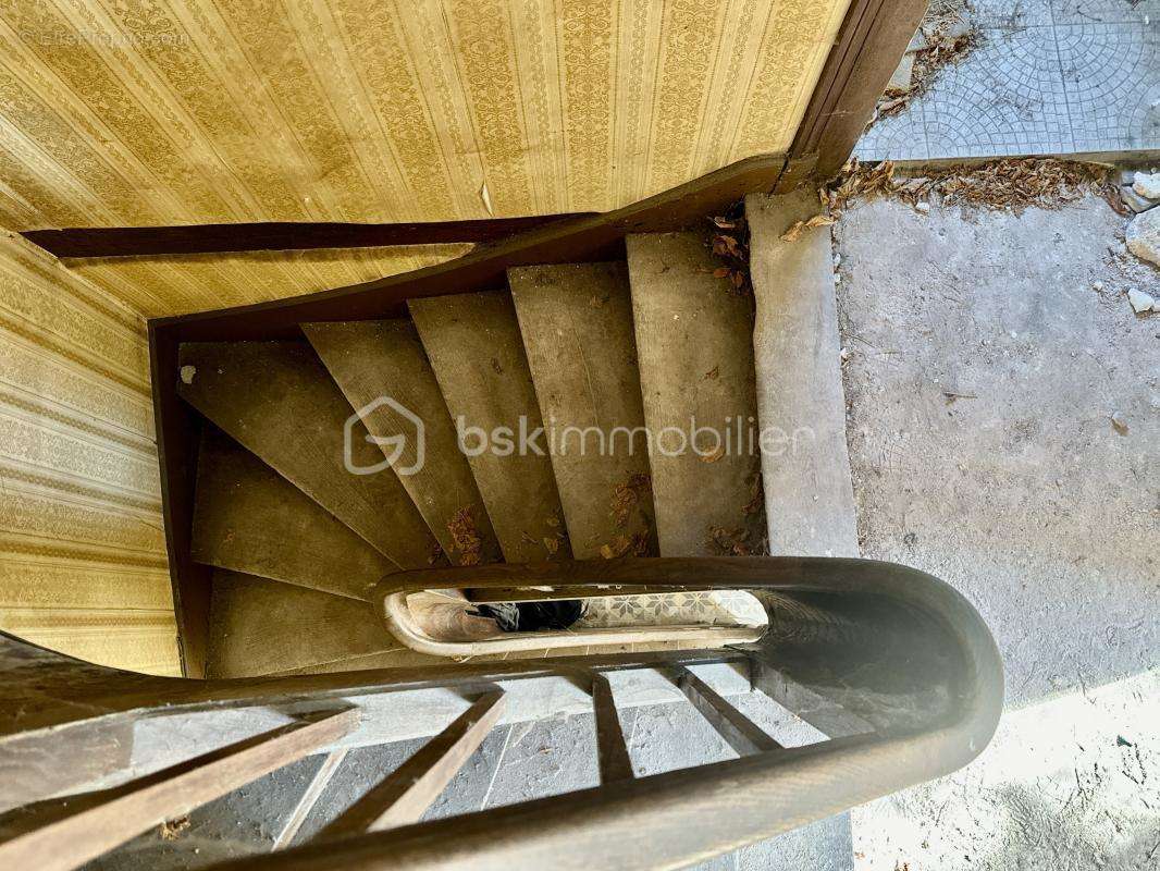 Maison à AZAY-SUR-CHER