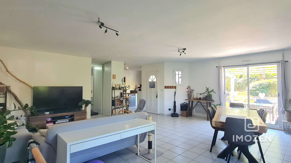 Maison à LE VAL