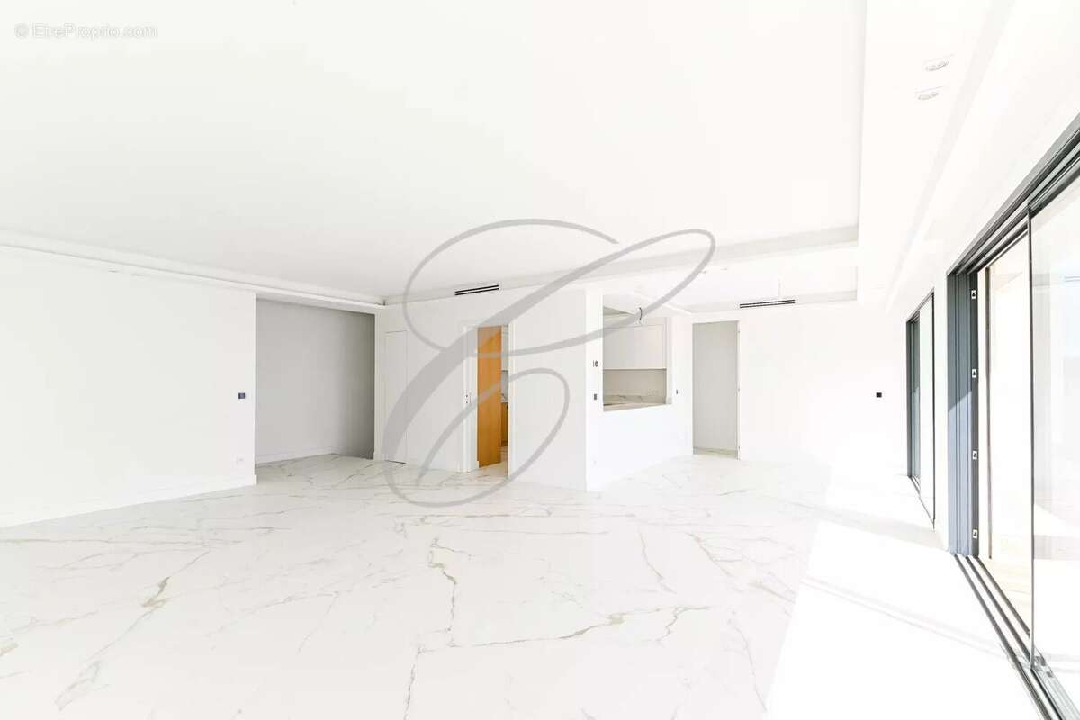 Maison à ROQUEBRUNE-CAP-MARTIN