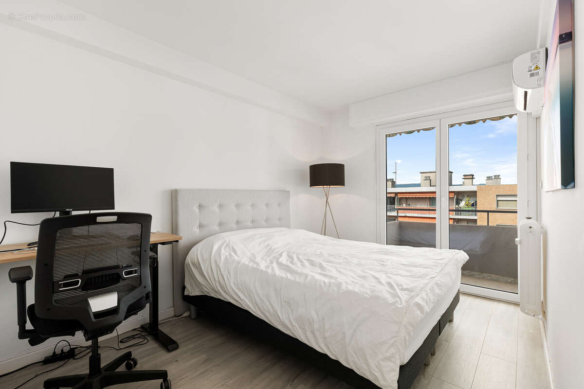 Appartement à LE CANNET