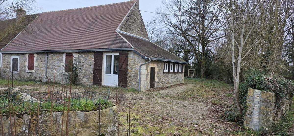 Maison à MERS-SUR-INDRE