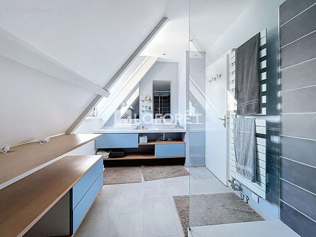 Maison à SAINT-MARCEL