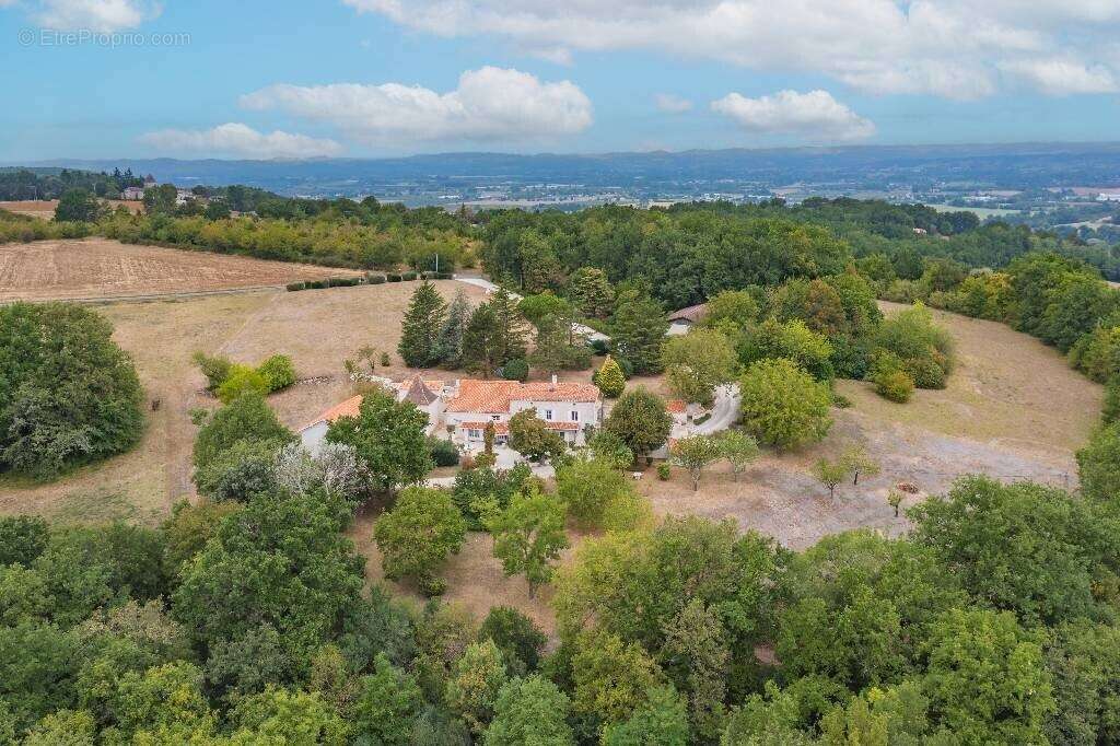 Maison à PUJOLS