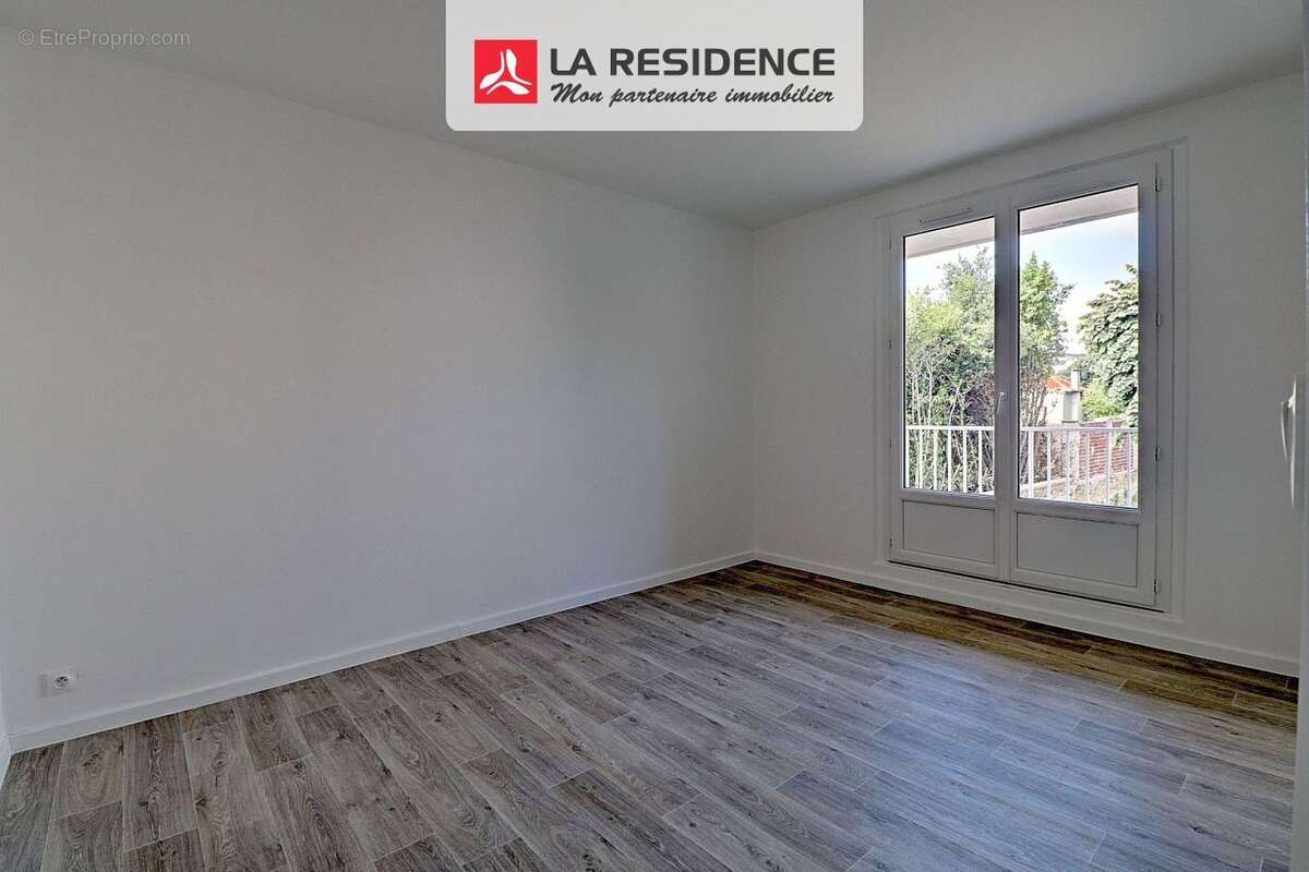Appartement 70 m² à Maurecourt  - photo 8