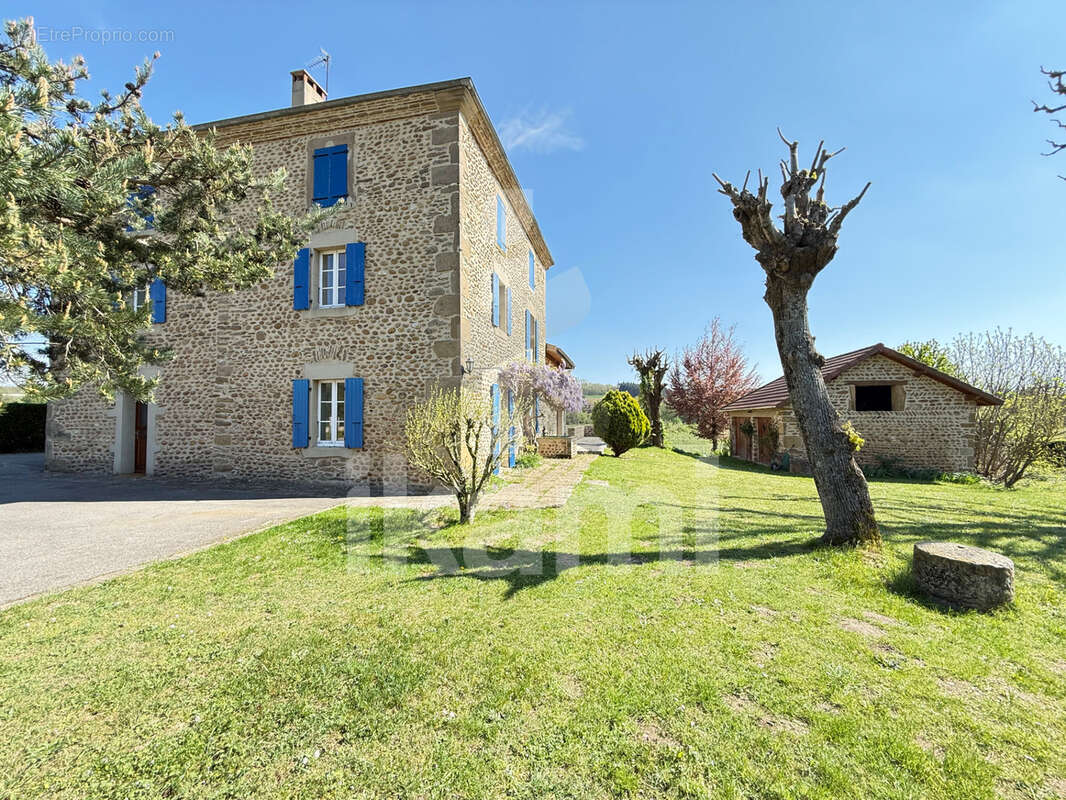 Maison à CHATEAUNEUF-DE-GALAURE