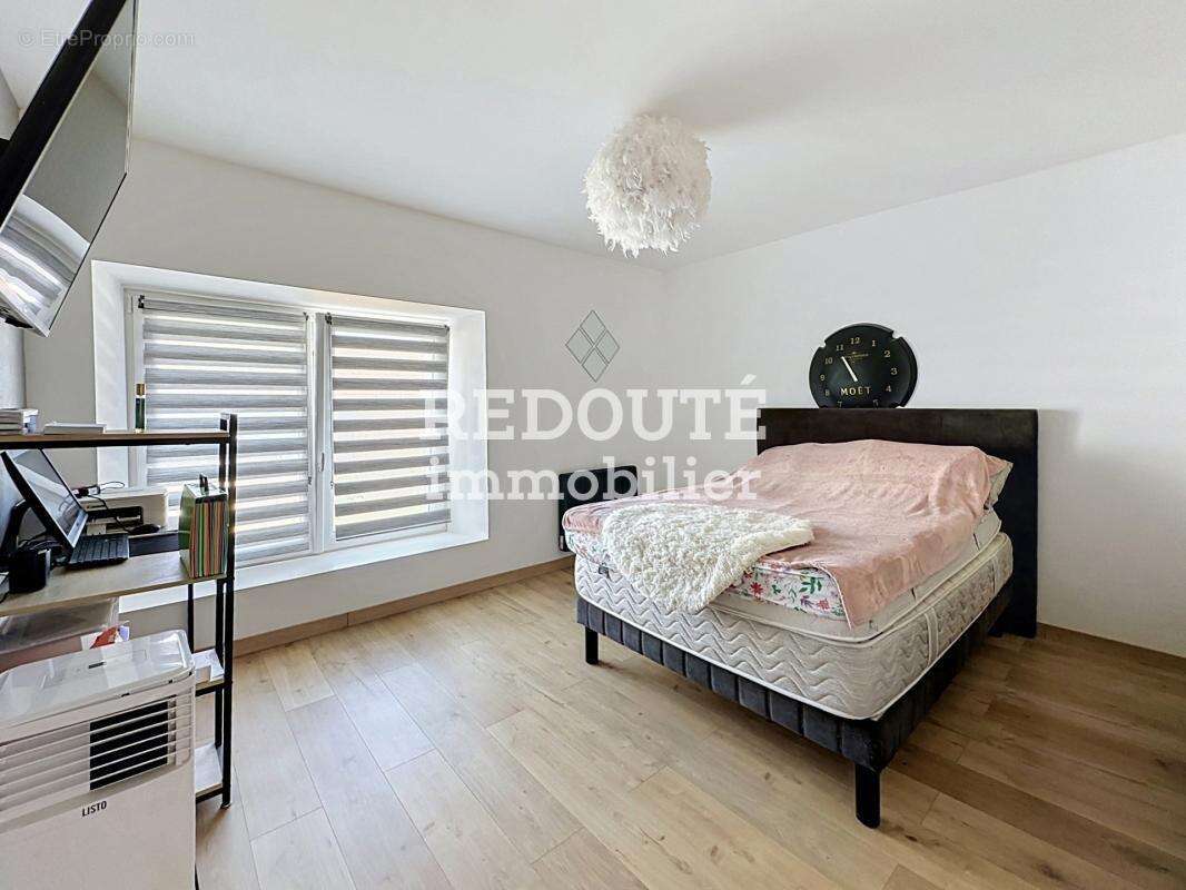 A VENDRE - Maison avec 4 chambres et jardin - Voipreux - Blancs Coteaux - photo 8