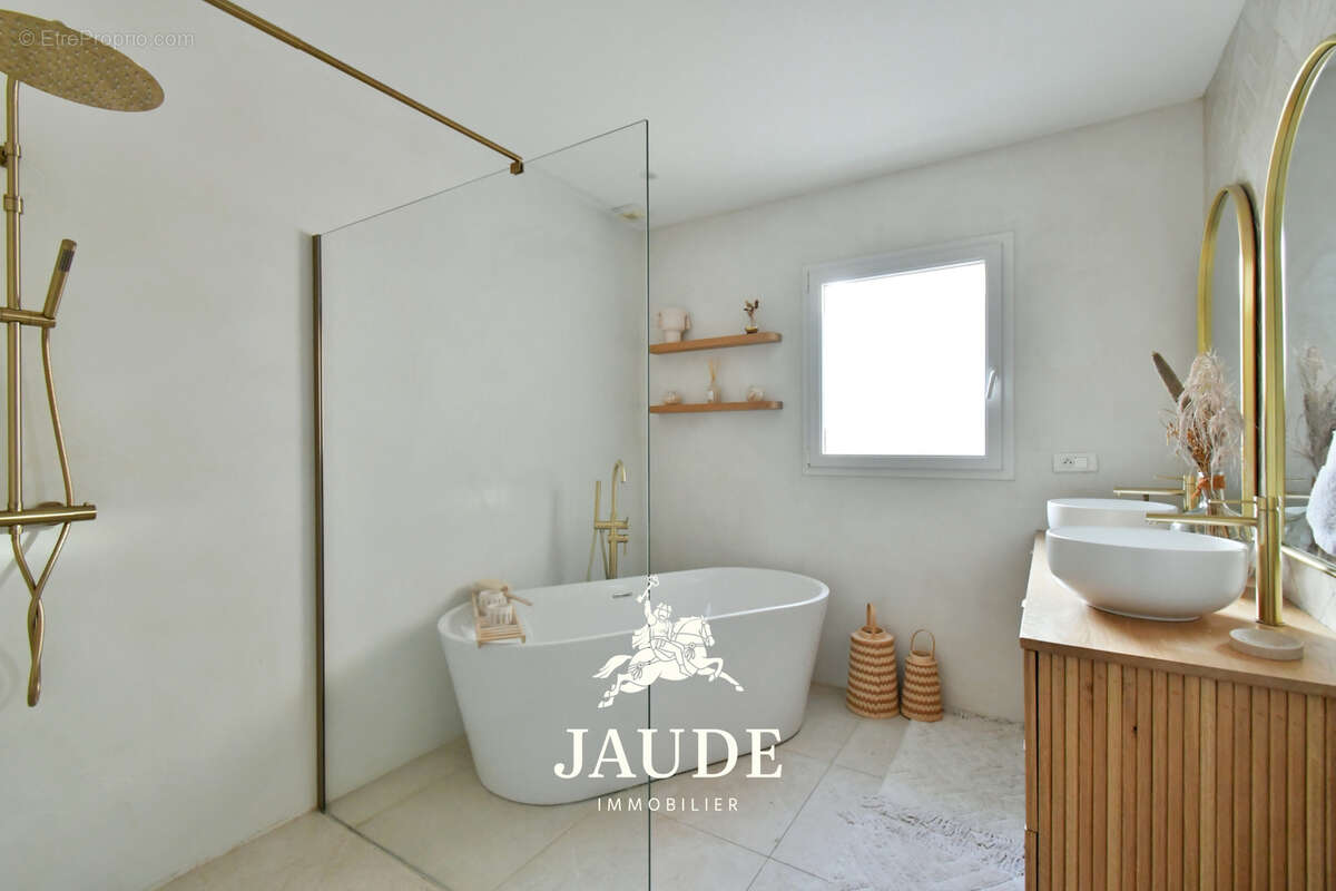 Maison à COURNON-D'AUVERGNE