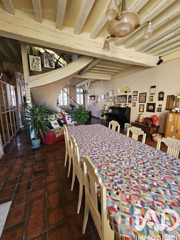 Photo 9 - Maison à VILLENEUVE-SUR-YONNE