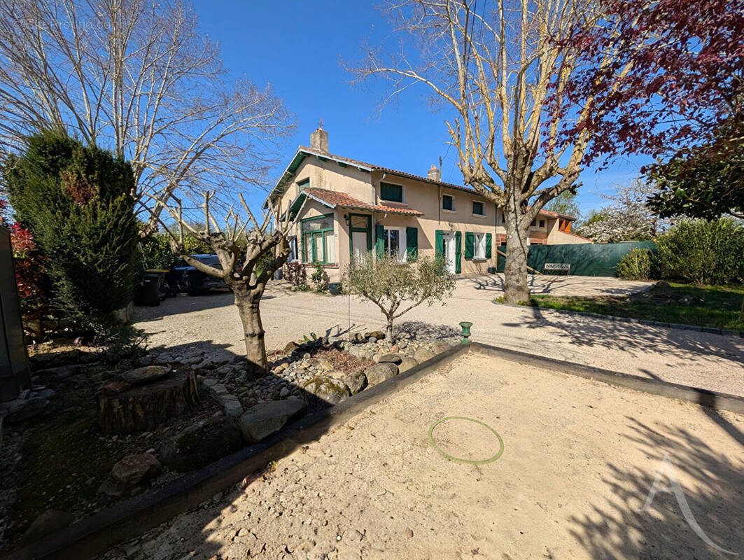 Maison à BESSENS