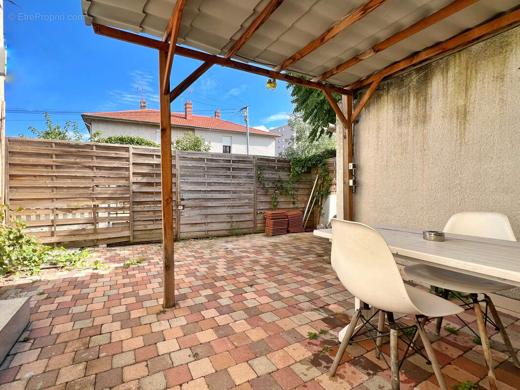 Maison à SAINT-PRIEST