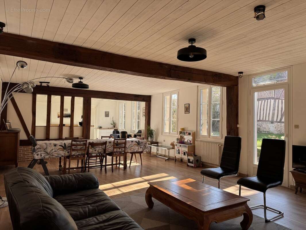 pièce lumineuse - Maison à CRASVILLE