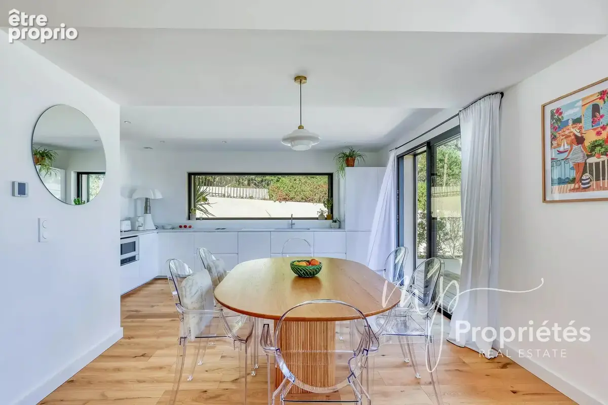 À VENDRE – Cavalaire-sur-Mer – Villa contemporaine avec vue mer 4 suites et prestations haut de gamme - photo 22