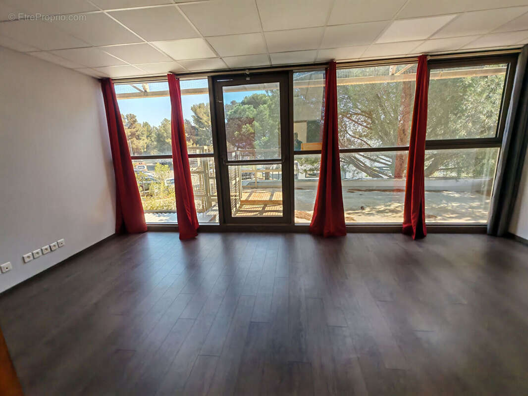 Commerce à LA CIOTAT