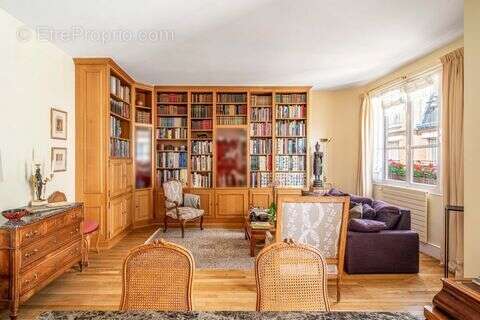 Appartement à PARIS-6E