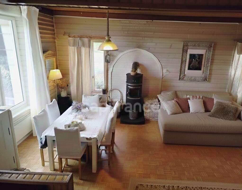 EXCLUSIVITE -PLEVIN- Maison convivial 176 m2 - Grand jardin arboré/paysager - dépendances proche de CARHAIX - photo 3