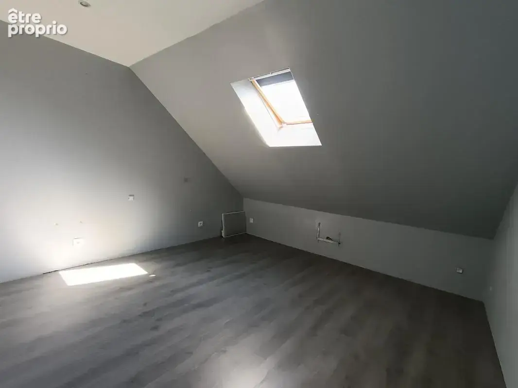 Maison 4 pièces / 89 m² / 132 000 EUR / LA BASSEE - photo 6