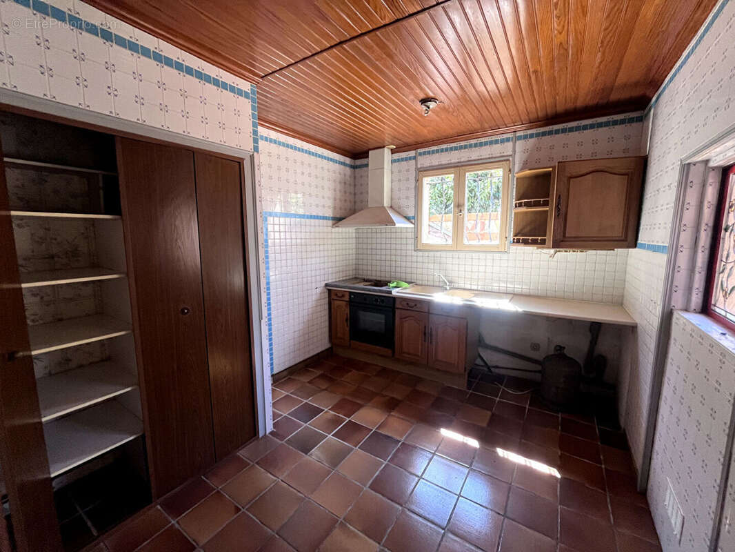 Maison 7 pièces à vendre à TALENCE BÉTHANIE  Maison familiale de caractère avec dépendance et grand jardin - photo 3