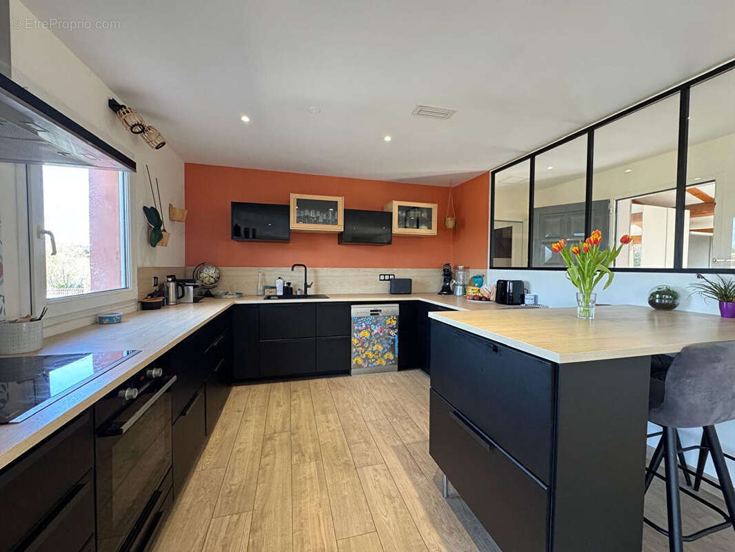 Maison à SAINT-CYR-SUR-MER