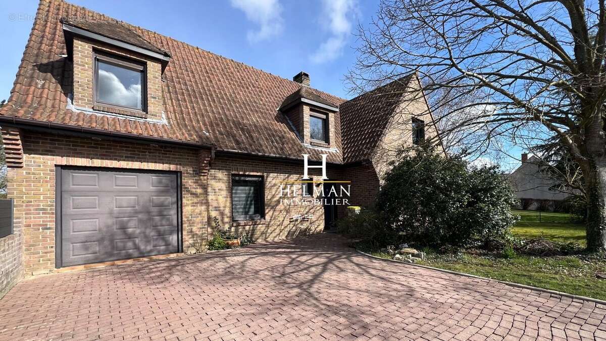 Maison à EPERLECQUES